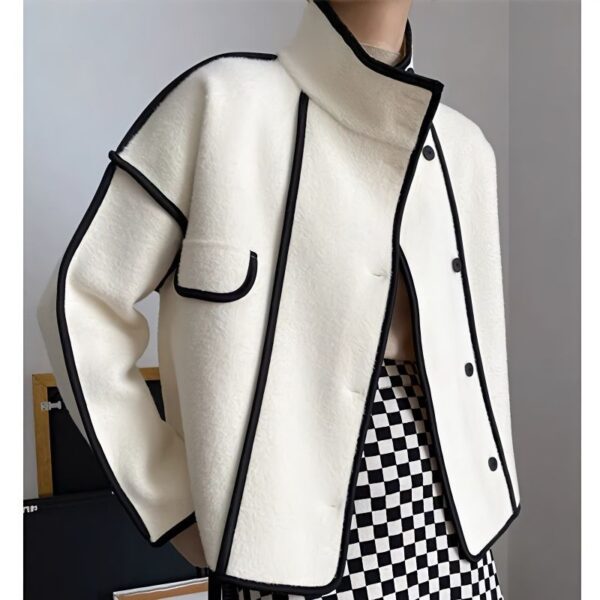 Women's Fashion Loose Temperament Contrast Color Stand-up Collar Top - Image 2