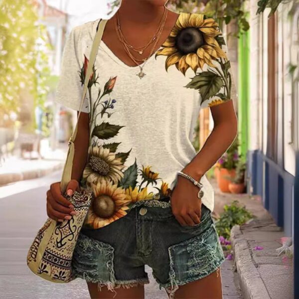 Women's Fashion V-neck Short Sleeve T-shirt 3D Digital Printing Short Sleeve T-shirt - Image 3