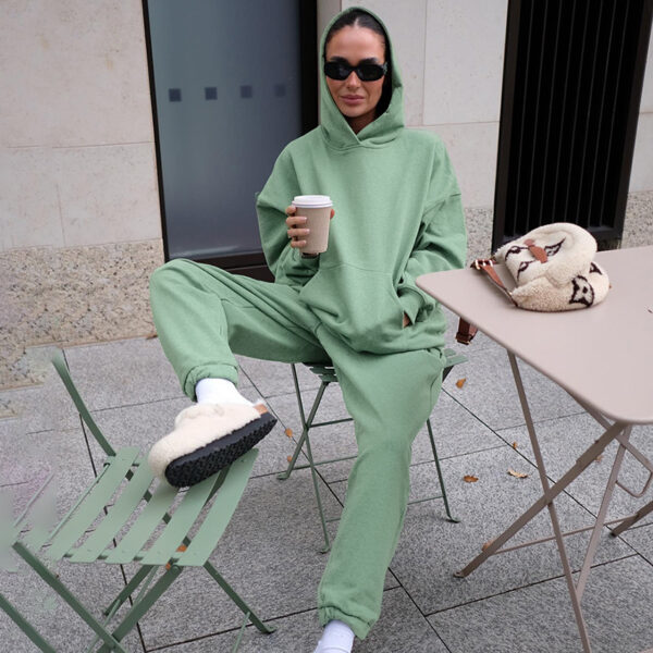 European And American Knitted Green Short Top Hooded Sweater Two-piece Set - Image 4